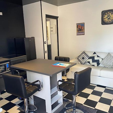 Riscle Avenue De La Gare Bed & Breakfast エクステリア 写真