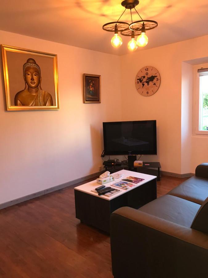 Riscle Avenue De La Gare Bed & Breakfast エクステリア 写真