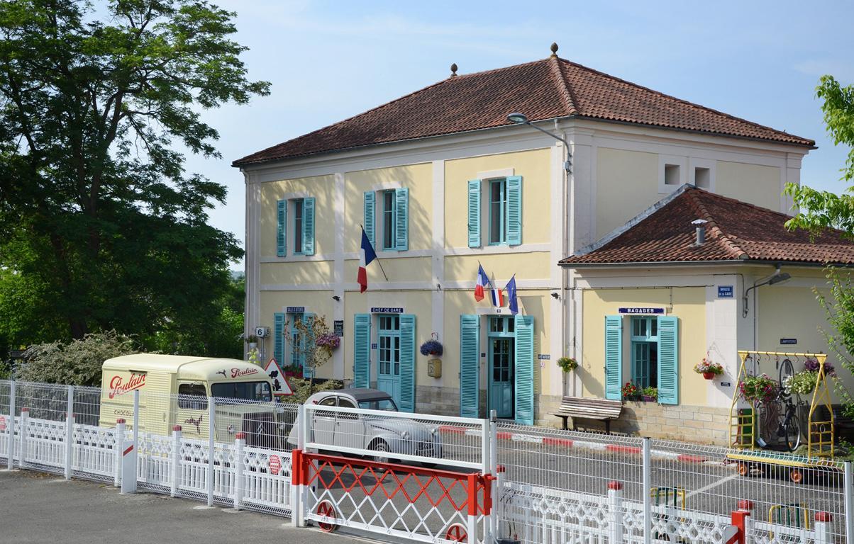 Riscle Avenue De La Gare Bed & Breakfast エクステリア 写真
